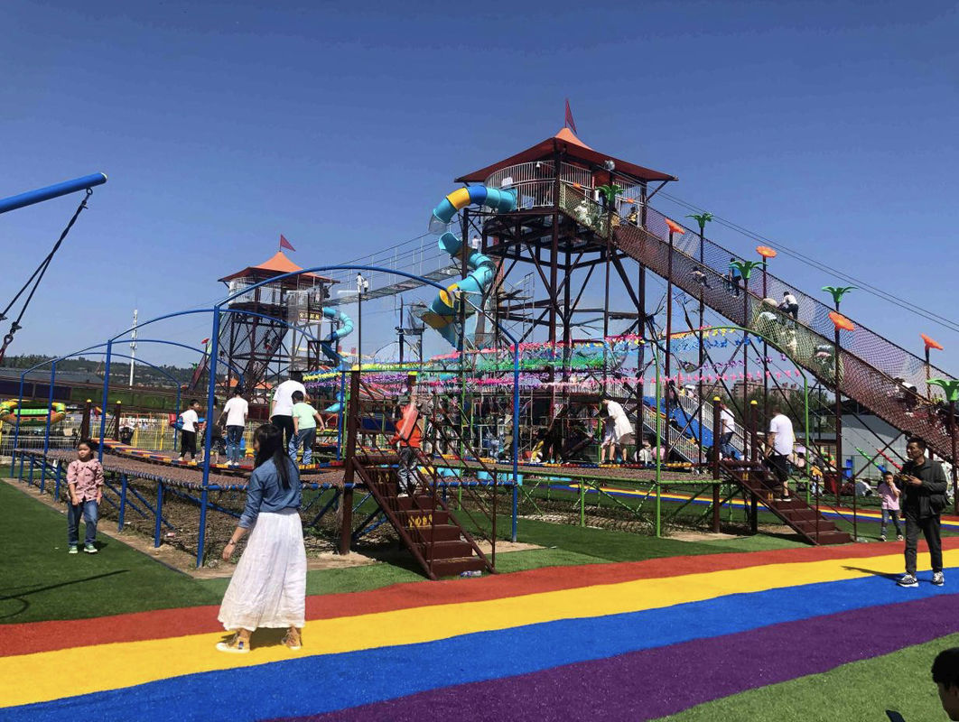 Thiết bị leo thang cao cấp Trượt tuyết Sky Trail Tăng sân chơi ngoài trời Khu vực đẹp trời Lâu đài bay lớn