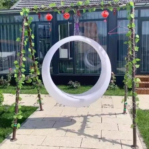 Vibrant tùy chỉnh Moon Swing hấp dẫn toàn cầu trong nhiều màu sắc bắt mắt với thương hiệu tùy chỉnh